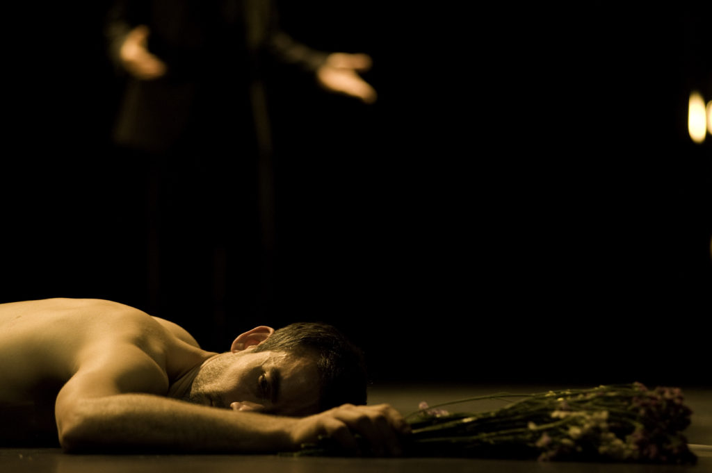 The Invisible Woman (Identity) Provisional Danza