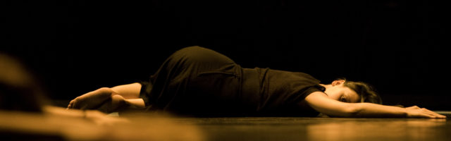 The Invisible Woman (Identity) Provisional Danza