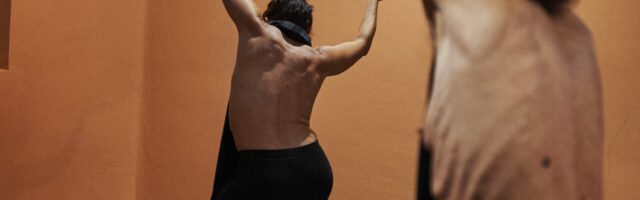 Bailarinas de espalda