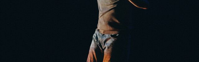 Delicada caída. Alejandro Morata.