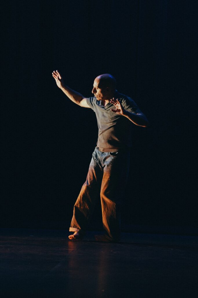 Delicada caída. Alejandro Morata.